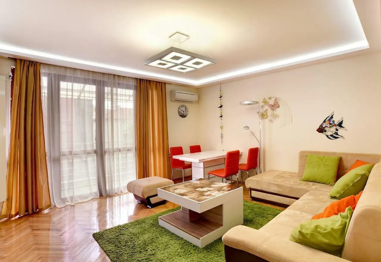 Spacious And Stylish Apartment In The Heart Of Sofia Plus Parking